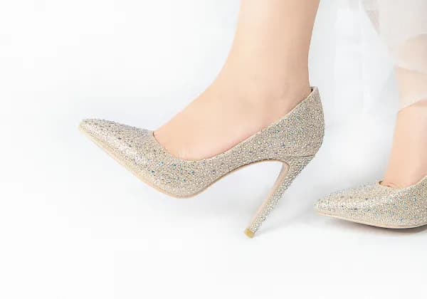 Buty na wesele z haluksami: Wybierz komfort i styl bez bólu